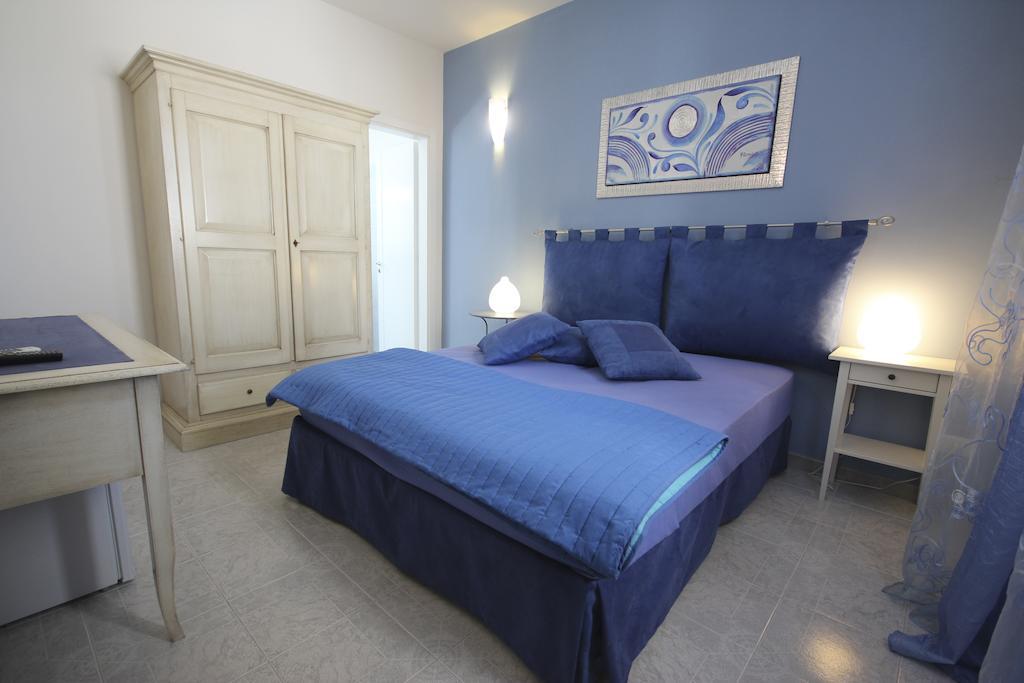 B&B Villa Genny A Pochi Passi Dal Mare San Cataldo  Chambre photo